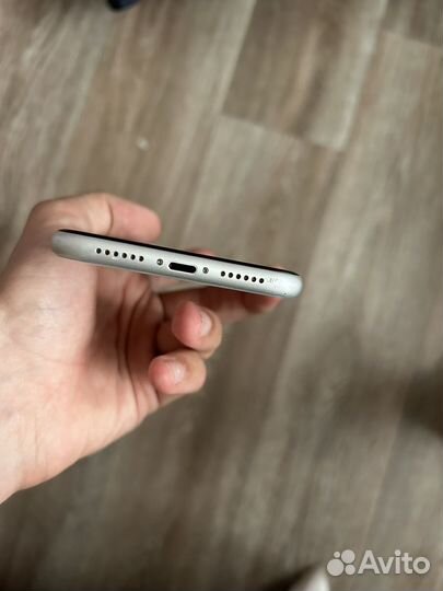 iPhone Xr, 128 ГБ