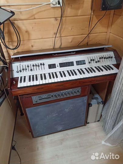 Электроорган и синтезаторы