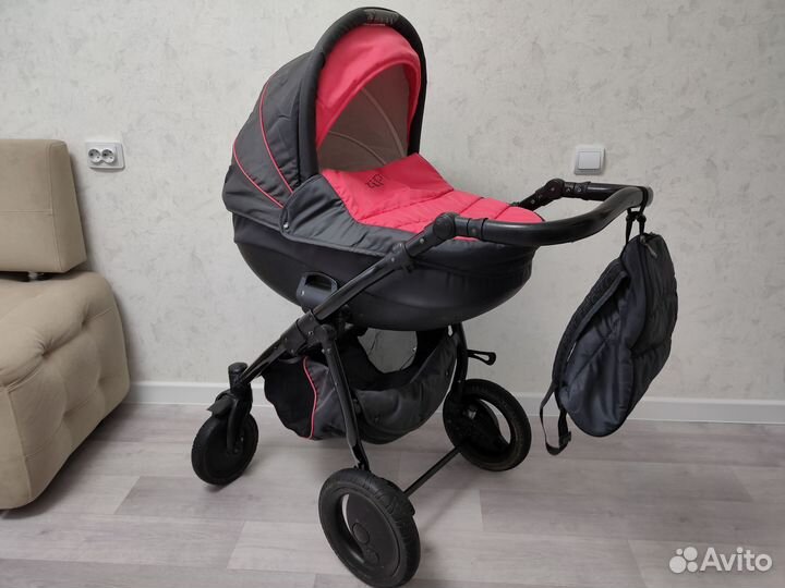Коляска 3 в 1. Tutis Zippy