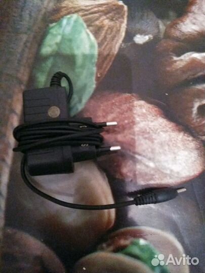 Зарядка и батарея для телефона