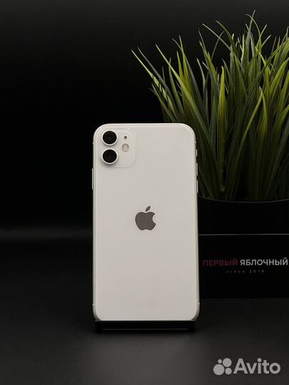 iPhone 11, 64 ГБ