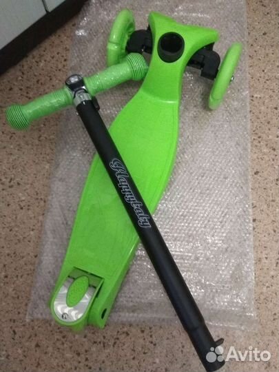 Самокат детский Maxi с фонариком Новый