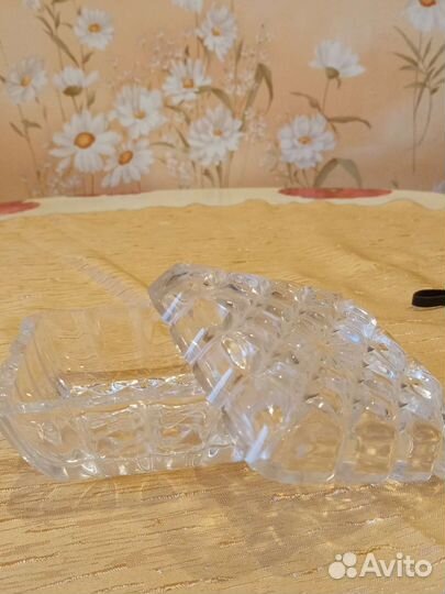 Хрустальная ваза (шкатулка)