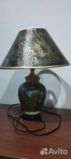Лампа настольная