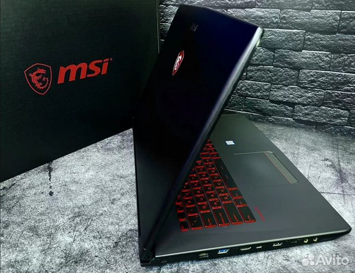 Игровой ноутбук MSI 17.3