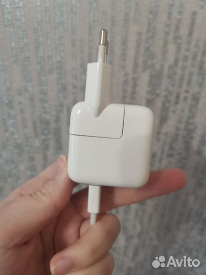 Зарядное устройство для iPad
