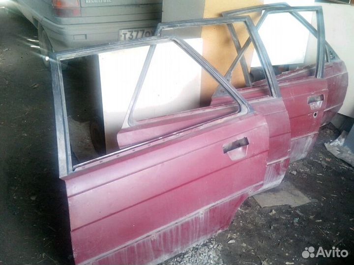 Двери Renault 11