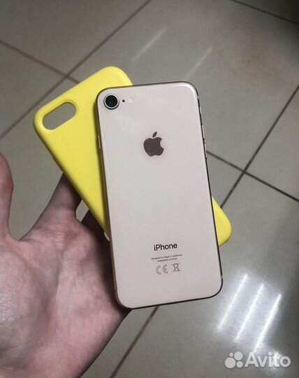iPhone 8, 64 ГБ