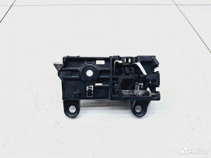 Ручка двери внутренняя левая Toyota Highlander II