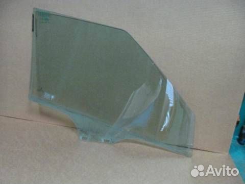 Стекло передней левой двери Skoda Fabia