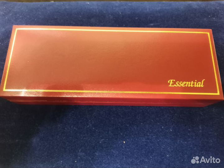 Перьевая ручка Essential