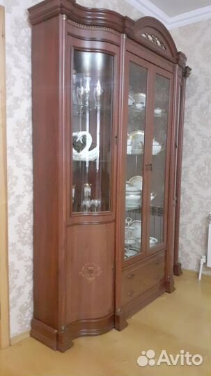 Буфеты и серванты