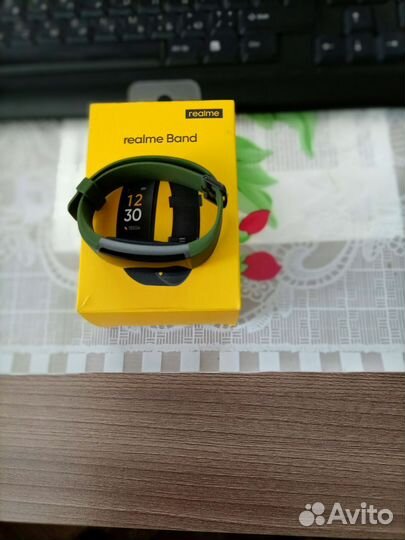 Умный браслет реалме