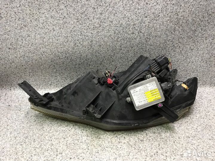 Фара правая Mitsubishi Outlander Xl 2007