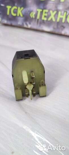 Блок управления зеркалами Audi 80 B4