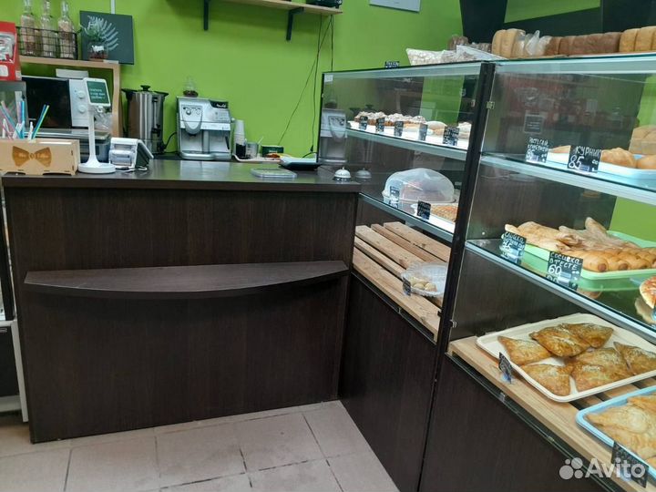 Нейтральные витрины кондитерские