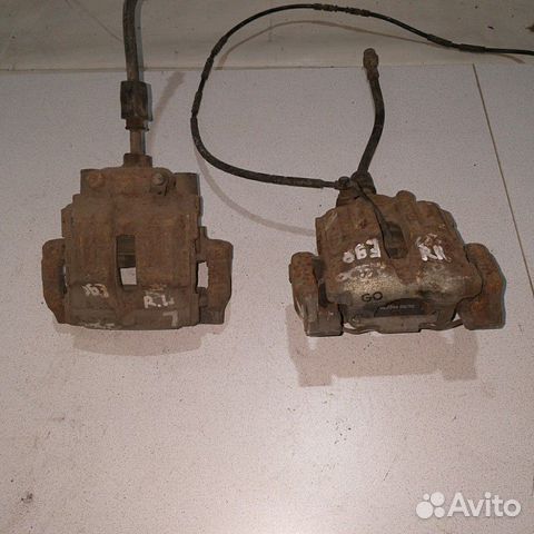 Суппорт тормозной задний левый BMW 3 E90