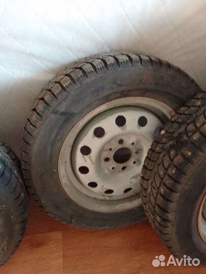 Комплект зимних колес на LADA r14