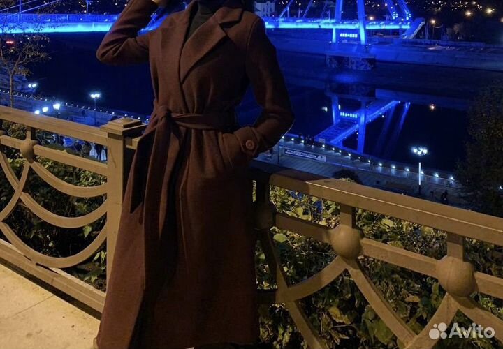 Пальто женское 42 44