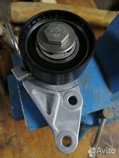 Натяжной ролик ремня грм на форд фокус 1
