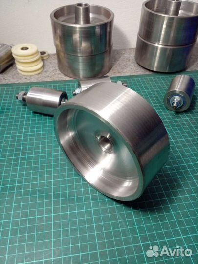 Ведущий ролик для гриндера