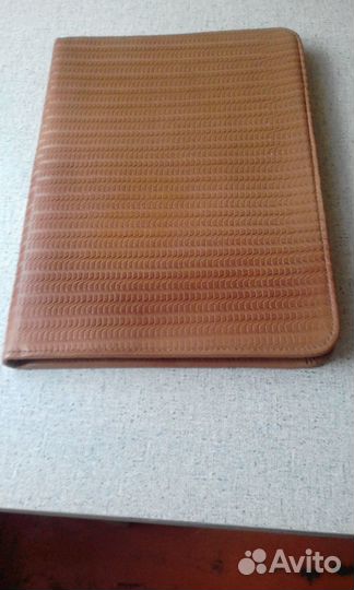 Кожаная папка