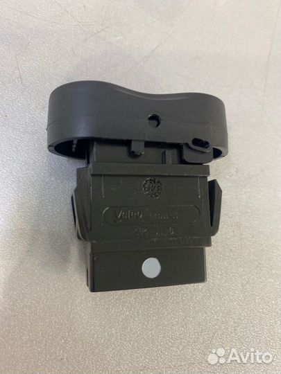 Кнопка обогрева стекла задняя Nissan Almera G15