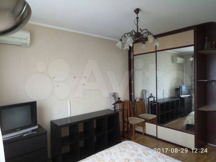 2-к. квартира, 50 м², 7/17 эт.