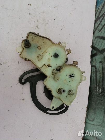 Механизм заслонок печки Форд фокус 1