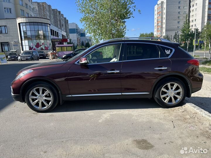 Infiniti QX50 2.5 AT, 2016, 131 000 км