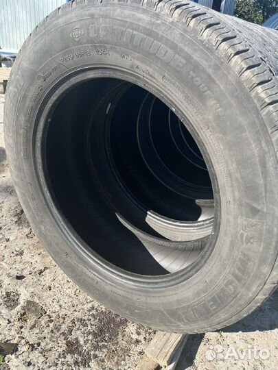 Michelin Latitude Tour HP 235/65 R18 104H