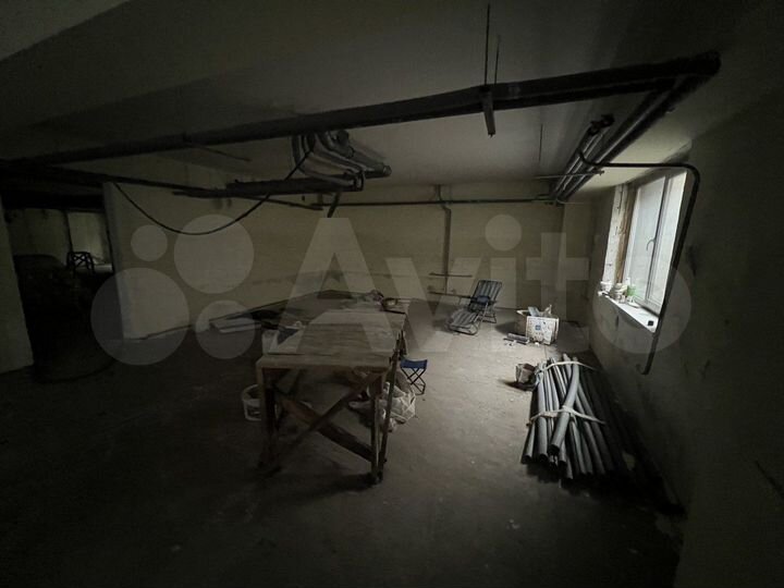 Свободного назначения, 215 м²