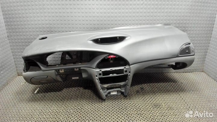 Панель передняя салона Citroen C5, 2002