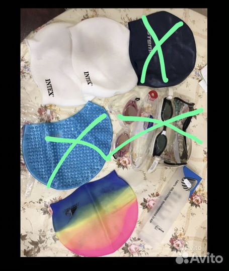 Очки и шапочки для бассейна