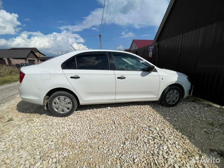 Skoda Rapid 1.6 МТ, 2016, 177 000 км