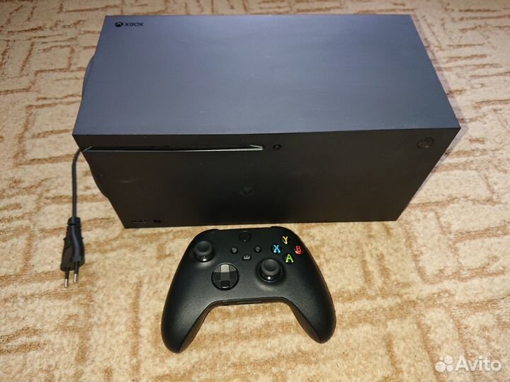 Xbox Series X с играми