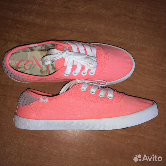 Слипоны новые Roxy