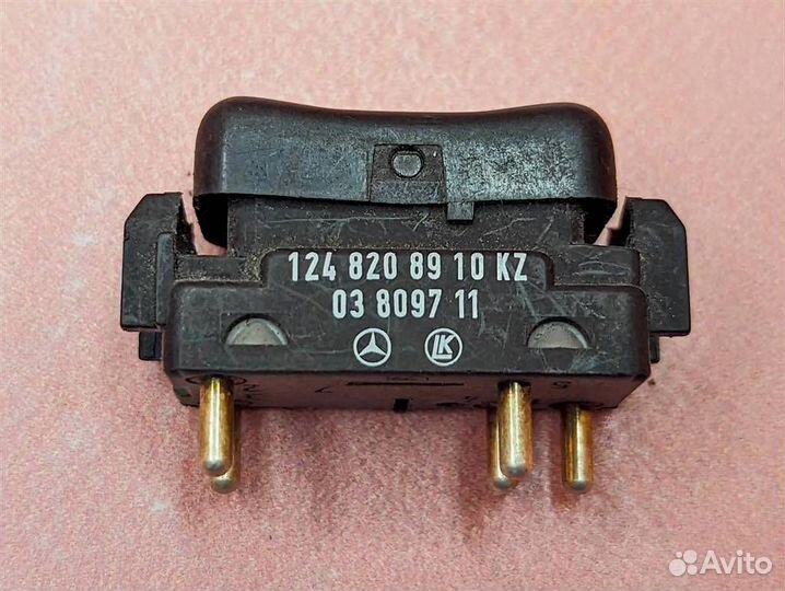 Кнопка стеклоподъемников w124 E-class 103.983