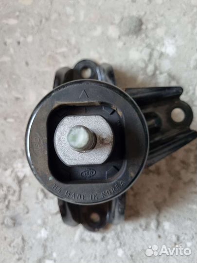 Гидравлическая опора двигателя