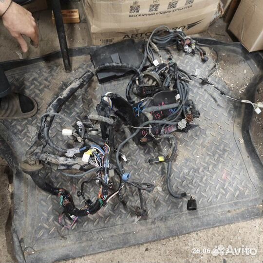 Коса двс Toyota Corolla 151 1ZR 2011