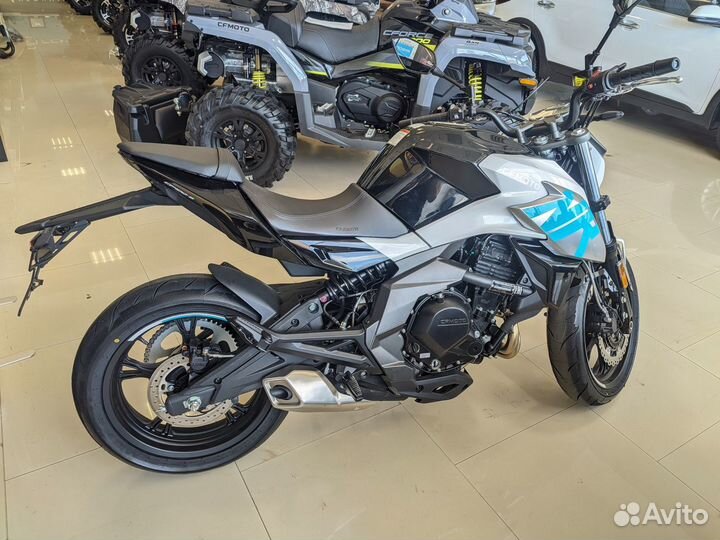 Cfmoto 400NK (ABS)