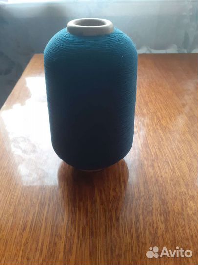 Нитки на бобине