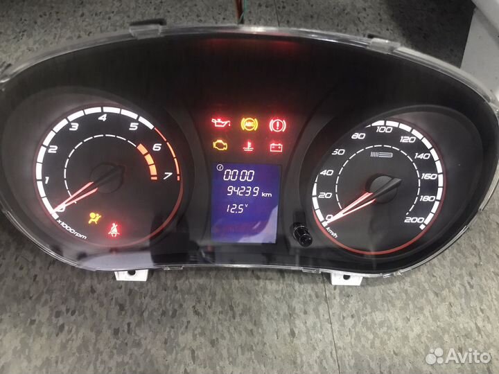 Комбинация приборов granta, kalina 2