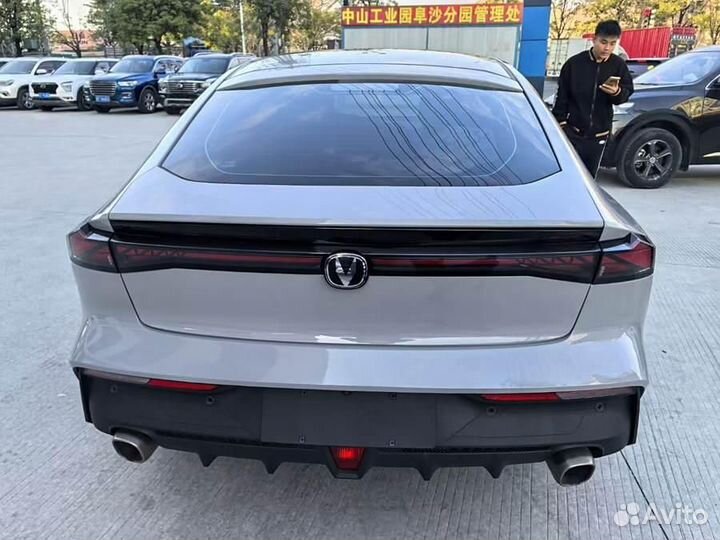 Changan UNI-V 1.5 AMT, 2022, 30 000 км