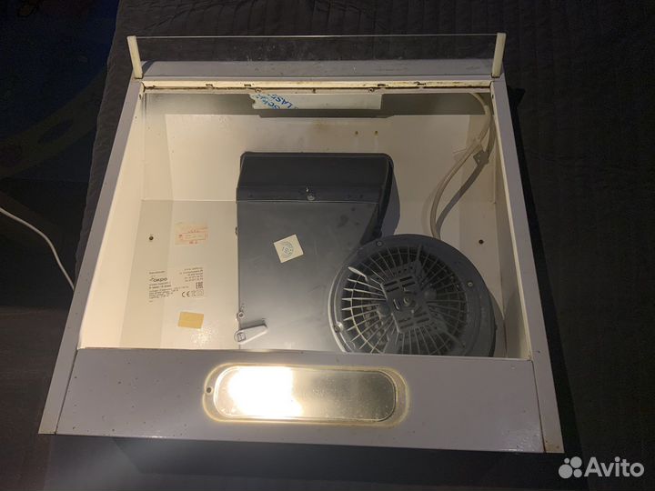 Вытяжка для кухни Рабочая