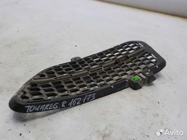 Накладка переднего бампера Volkswagen Touareg