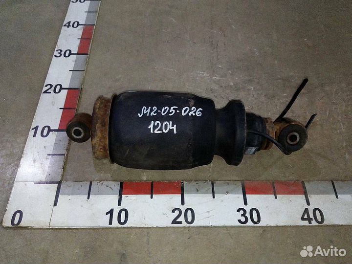Подушка ман тгс. Подушки кабины 2217 5001376. Подушка кабины ман. Подушку кабины ман трубки. Подушки для ман TGS 440