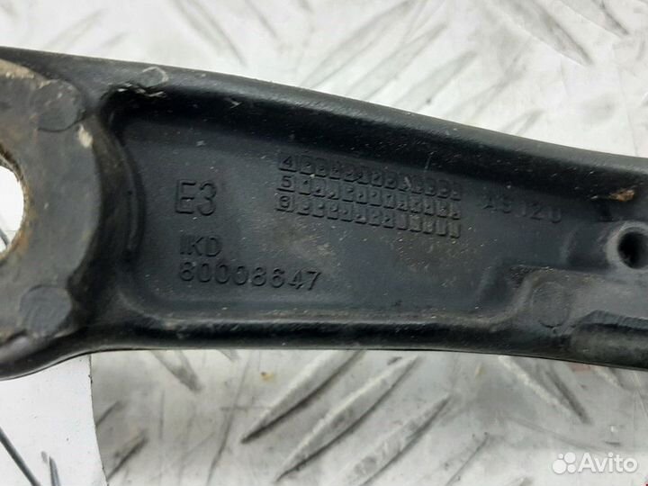 Щеткодержатель (поводок стеклоочистителя, дворник)