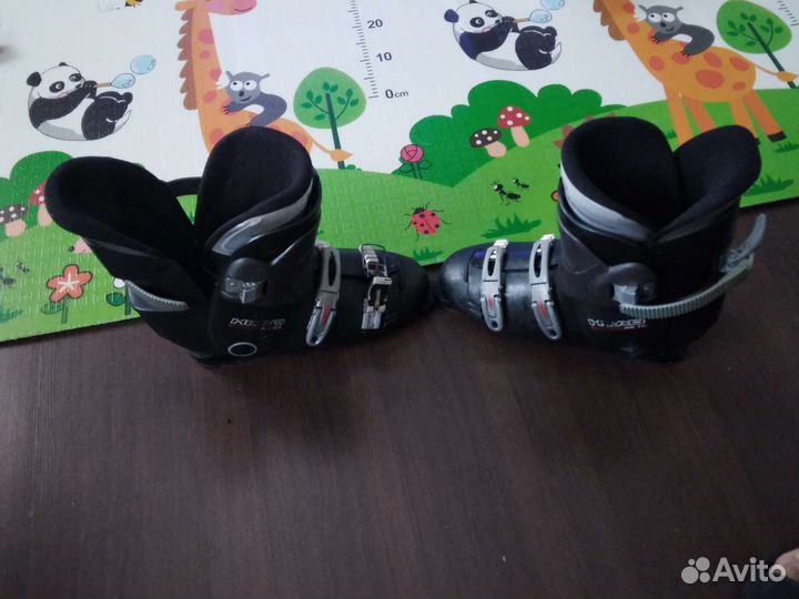 Горные лыжи и ботинки 42-43