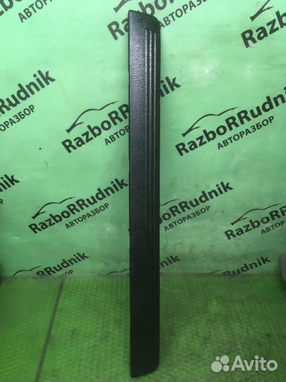 Накладка порога (внутренняя) Nissan Primera (P11)